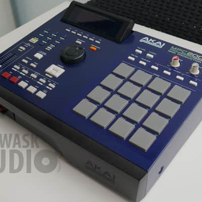 Akai MPC 2000 XL / Blue / Serviced / 32MB / Cardreader image 4
