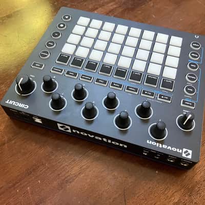 Novation Circuit Groovebox 2015 - 2021 - Black image 8
