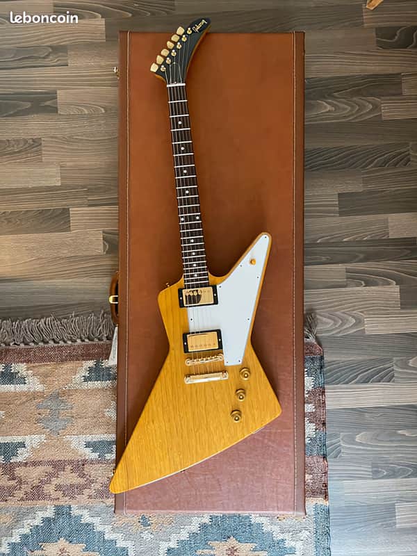 Gibson Custom Shop '58 Korina Explorer Reissue 2021 - Present - Natural with Black Pickguard