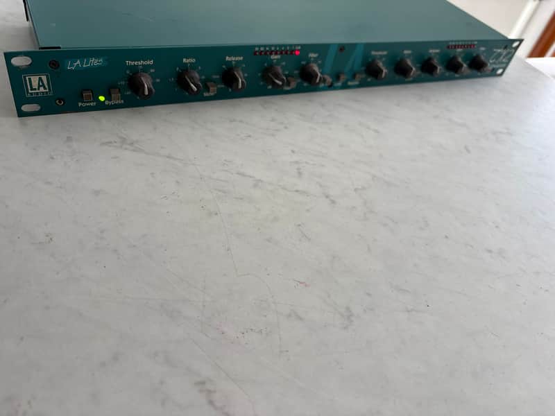 LA Audio CX2 turchese - compressore / compressor image 1