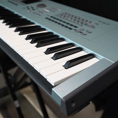 Yamaha Motif XS 7 Production Synthesizer 2000s - Gray image 4