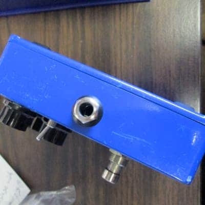 Modtone Deep Dive Octave Plus Guitar effects pedal mod tone blue image 4