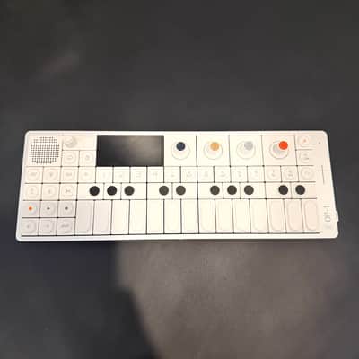 Teenage Engineering OP-1 Field Bundle + 2 Official TE Cases – Excellent image 3