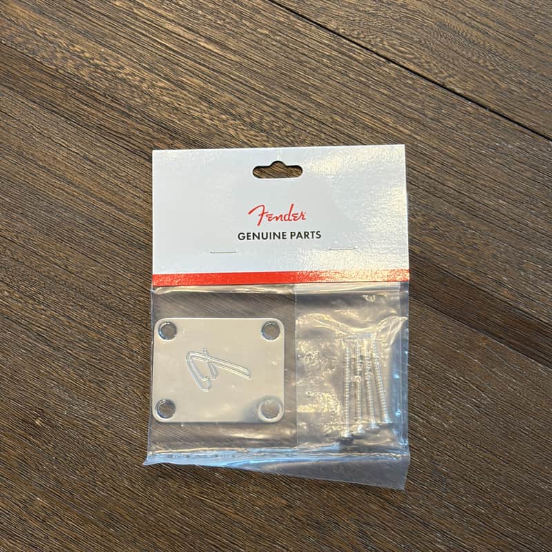 Fender 099-1448-100 Vintage-Style 4-Bolt Logo Neck Plate