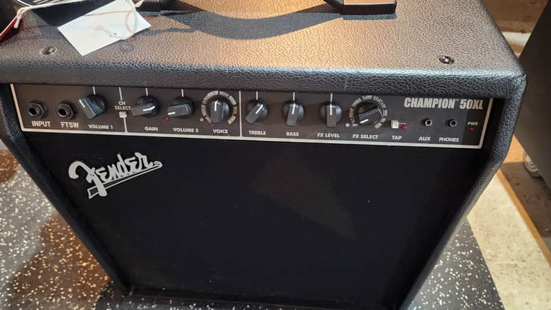 Fender Champion 50 XL 2-Channel 50-Watt 1x12" Solid State Guitar Combo 2013 - 2024 - Black image 1
