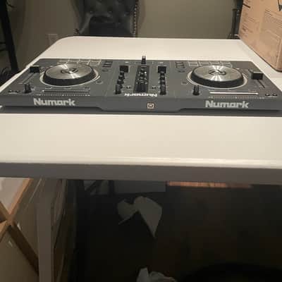 Numark Mixtrack 3 USB DJ Controller 2-Deck MIDI Controller w/ Cable image 3