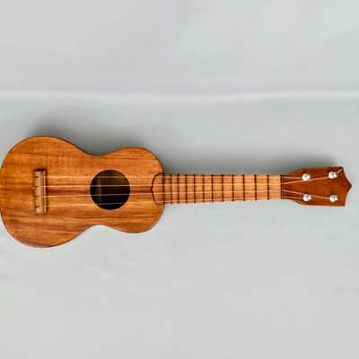 Vintage *RARE* SAM F. CHANG HONOLULU HAWAIIAN KOA 20 3/4” Soprano Ukulele w/Case image 8