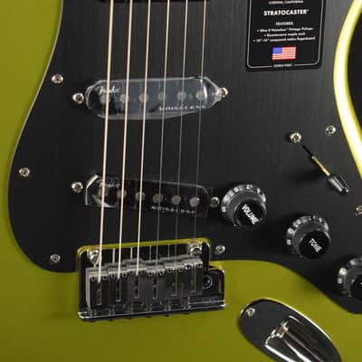 Mint Fender American Ultra II Stratocaster Solar Flare Maple Fingerboard image 3