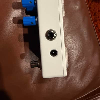 Animals Pedal Surfing Polar Bear Bass Overdrive with BJF Mod 2022 - Present - White image 2