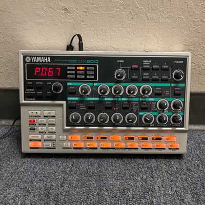 Yamaha DX200