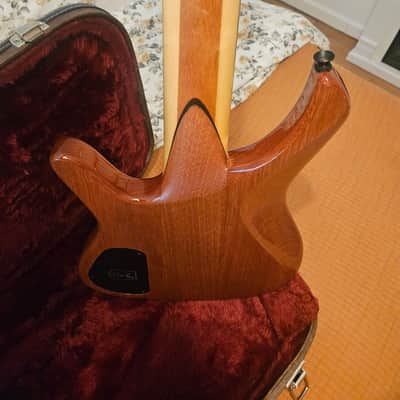 DMark Alpha 5 Special Reserve Antique Gold Marble with LEDs 2026 image 5