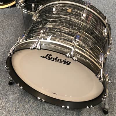 Ludwig Classic Maple Fab 3 Piece Shell Pack, Vintage Black Oyster - Floor Display image 8