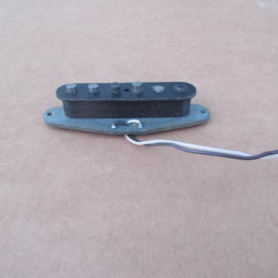 1972 Original Fender Stratocaster Guitar Pickup Strong 7.33K Orig Factory Wind Staggered Pole Grey Bottom image 1