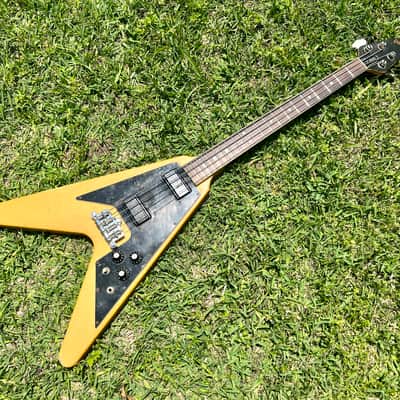 Gibson Flying V Bass 1981 Alpine White image 4