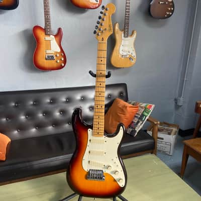 Fender Elite Stratocaster with Maple Fretboard 1983 - 1984 - Brown Sunburst image 1