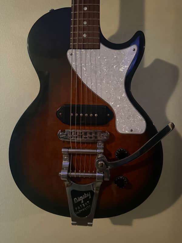 Gibson Les Paul Junior 2005 - Sunburst - Excellent image 1