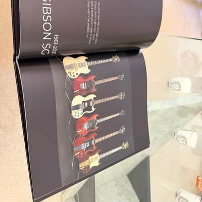 The Gibson sg book image 7
