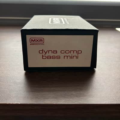 MXR M282 Dyna Comp Mini Bass Compressor 2019 - Present - White image 6