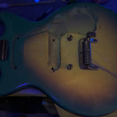 1963 Gibson Melody Maker D Factory reneck – Vibrola w/ Original Alligator Case image 14