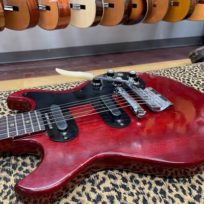 Gibson Melody Maker D With Vibrola 1966 - Cherry image 3
