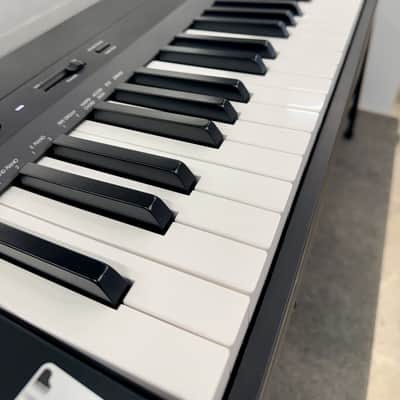 Yamaha P145 image 2