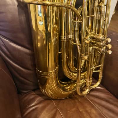 King  2340 4/4 Tuba with a Detachable bell and Case image 3