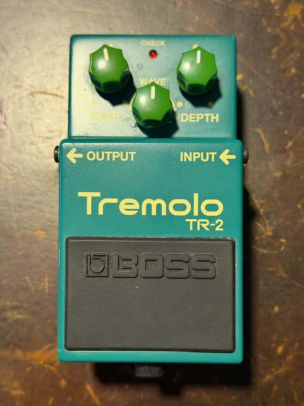 Boss TR-2 Tremolo (Silver Label) 1997 - Present - Green image 1