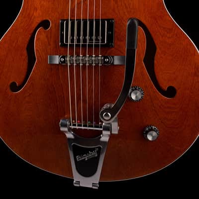 Pre Owned Godin 5th Ave. Uptown With Bigsby Havana Brown With Case image 5