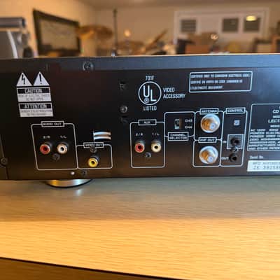 Pioneer CLD-V700 Cd Cdv Ld Laserdisc Karaoke Player Near Mint With Remote Works! image 12