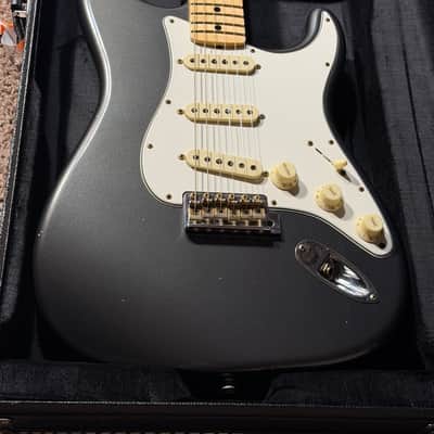 Fender 2024 Limited Bone Tone ‘69 Stratocaster Journeyman Relic - Aged Charcoal Frost Metallic image 8