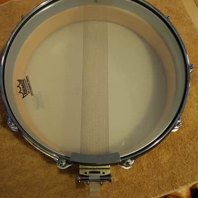 Pearl  Piccolo Snare 14" free floating 1990 maple image 6