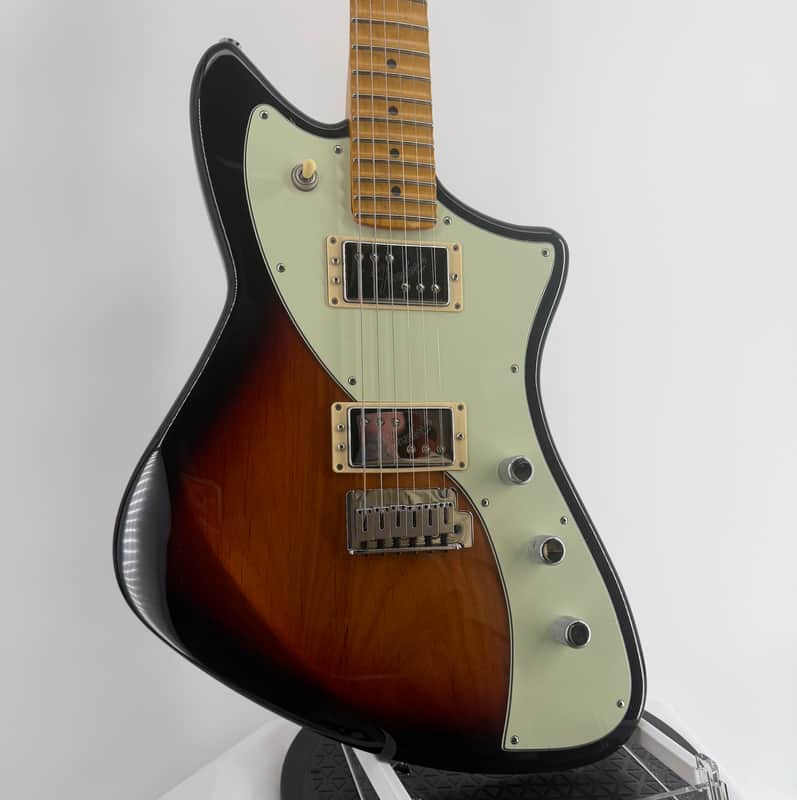 Fender Player Plus Meteora HH 2022 - Present - 3-Color Sunburst Fender USA Scalloped Neck! - Pro Setup! image 1