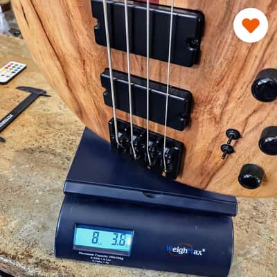 Muckelroy Custom lined fretless Bass image 7