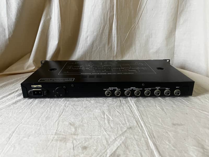 Boss DE-200 Rackmount digital delay Vintage 80s Rack | Reverb Canada