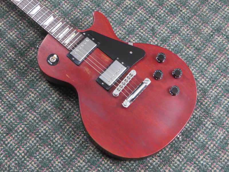 2007 Gibson Les Paul Studio Worn Cherry! w/OHSC image 1