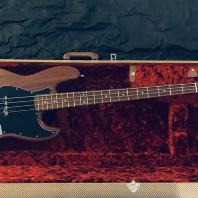 Cohnway All Rosewood JBass / Fender Deluxe Hard Case image 3