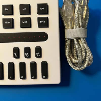 Isla Instruments Kordbot works great slightly scuffed screen low price image 8