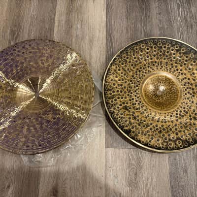 Paiste Signature Traditional Medium Light Hi-Hat 14" image 4