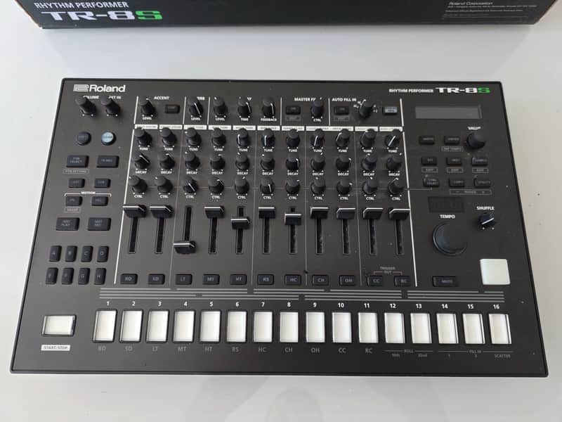 Roland TR-8S AIRA Rhythm Performer with Sample Playback 2018 - Present - Black image 1
