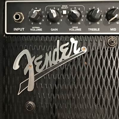 Fender FRONTMAN 33 WATT AMPLIFIER LATE 2000’s - BLACK image 2