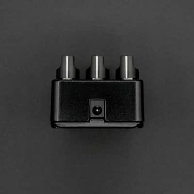 JHS Pedals - Three Series Oil Can Delay - 2023 Limited BLACKED OUT Exclusive image 5
