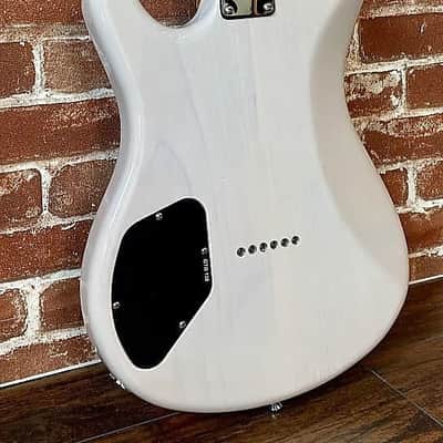 Swope GTO New/2020, White Blonde/Tort, "Knock Around Relic" Heavily figured Birdseye Maple (Authoriz image 8