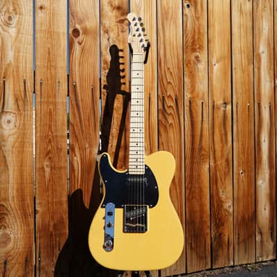 G&L USA Fullerton Deluxe ASAT Classic - Butterscotch Blonde - Left Handed 6-String Electric Guitar w/ Gator Gig Bag image 2