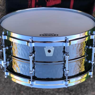 Ludwig LB417KTWM Hammered Black Beauty 6.5x14" Brass Snare Drum with Tube Lugs and P-86 Millennium Strainer