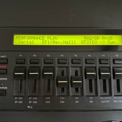 Yamaha SY85 Synthesizer 1992 - Black