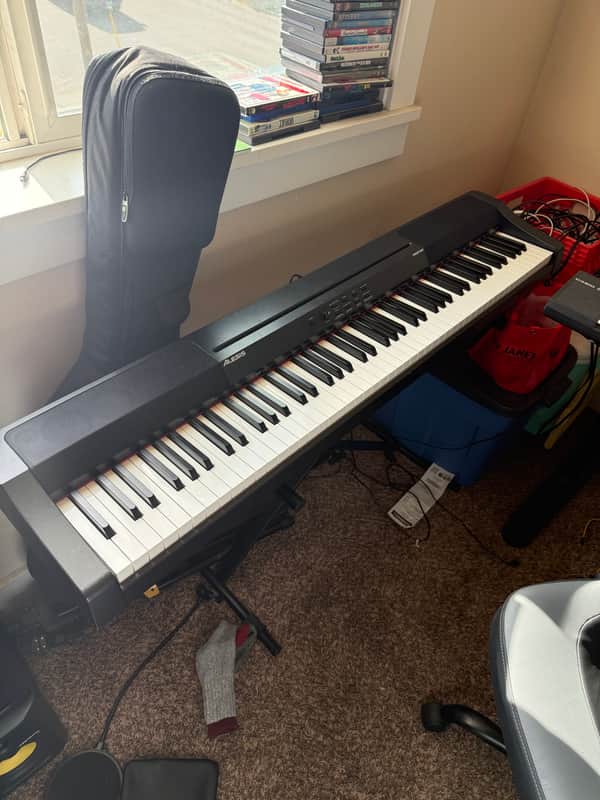Alesis Prestige 88-Key Digital Stage Piano 2021 - Present - Black image 1