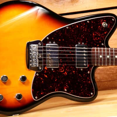 Fender Toronado Deluxe Early 1999 Atomic Humbuckers Offset Body Sunburst 25324 image 3