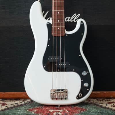 Fender Traditional 70's Precision Bass 2004 - Arctic White image 1