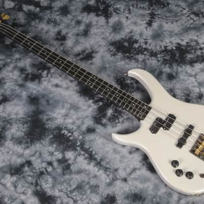 Vintage Modulus Bass Left Handed Pearl White 1983 image 10