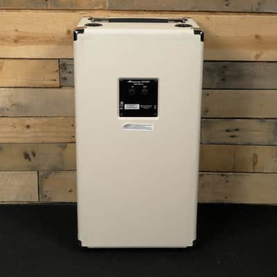 Ampeg Limited Edition SVT Micro VR 200W Bass Amp Head & SVT-210AV 2x10" Micro Bass Cabinet White "Excellent Condition" image 8